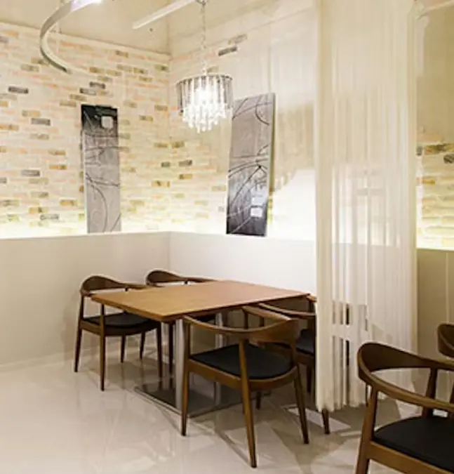 ビストロアトリ